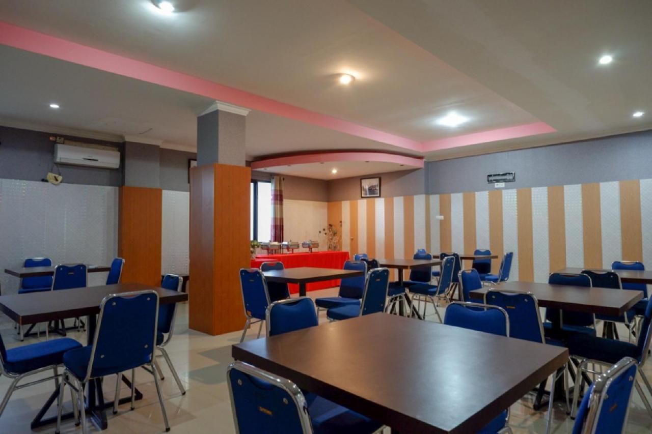 Reddoorz Near Citraland Waterpark Kendari Hotel Lepoleop Ngoại thất bức ảnh