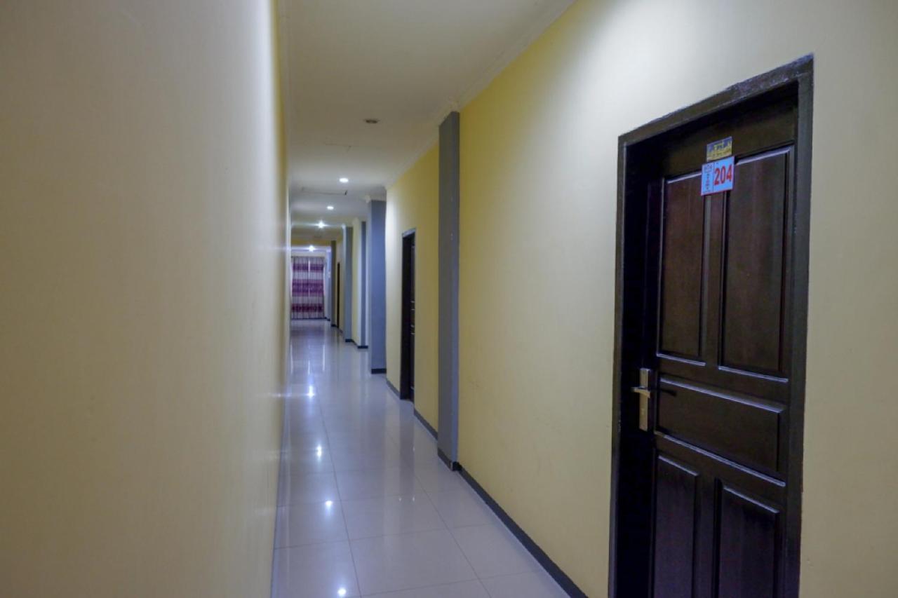 Reddoorz Near Citraland Waterpark Kendari Hotel Lepoleop Ngoại thất bức ảnh