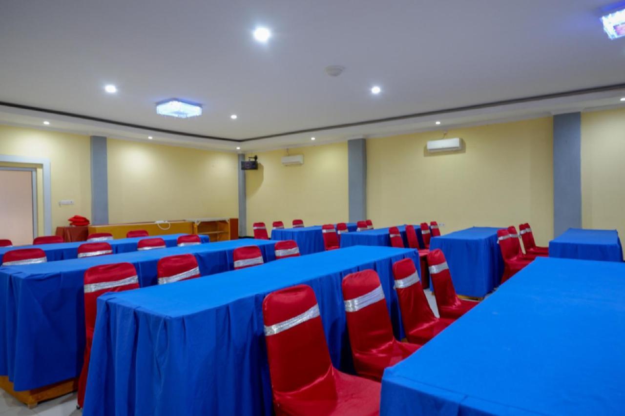 Reddoorz Near Citraland Waterpark Kendari Hotel Lepoleop Ngoại thất bức ảnh