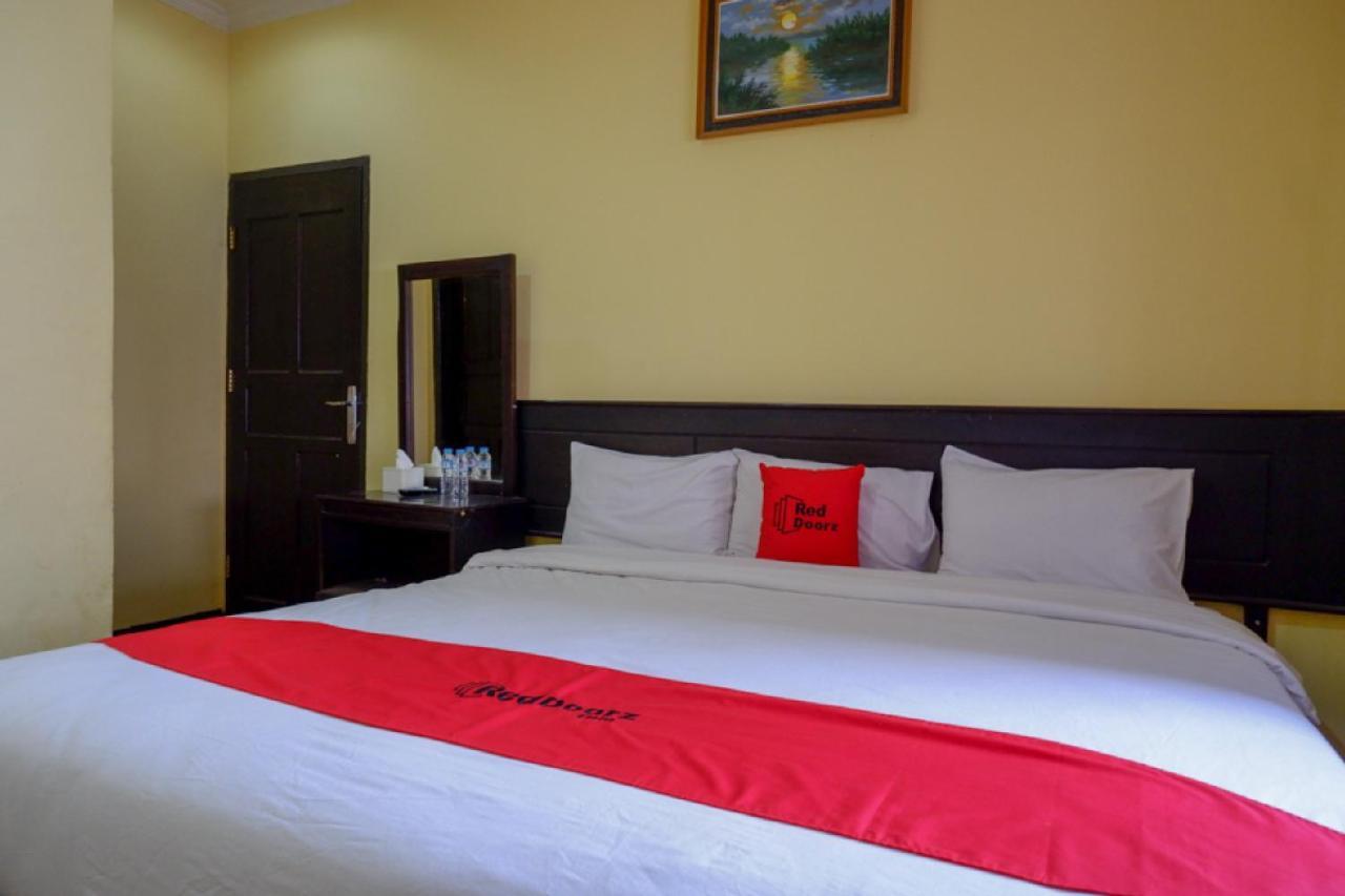 Reddoorz Near Citraland Waterpark Kendari Hotel Lepoleop Ngoại thất bức ảnh